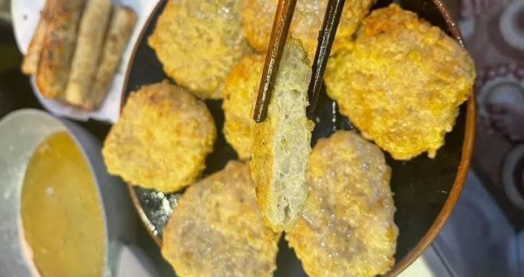 Chả cốm là món ăn hấp dẫn trong mọi bữa cơm