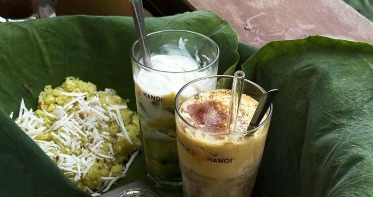 Thưởng thức xôi cốm cùng cafe