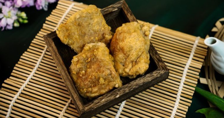Chả cốm chiên thơm mùi cốm