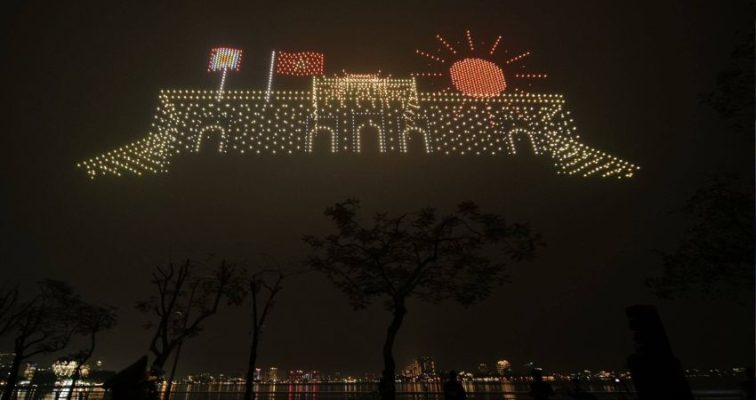 Trình Diễn Drone Thủy Lực